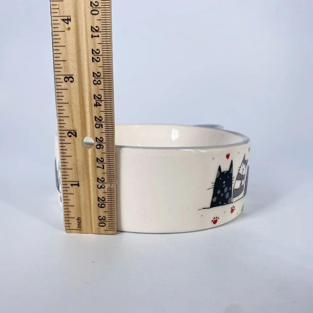 10 Strawberry Street Cat Pet Food Water Bowl